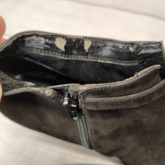 Aerosoles Black Suede Heeled Bootie, Side Zip, 3" Heel, Size 8 - Picture 15 of 16